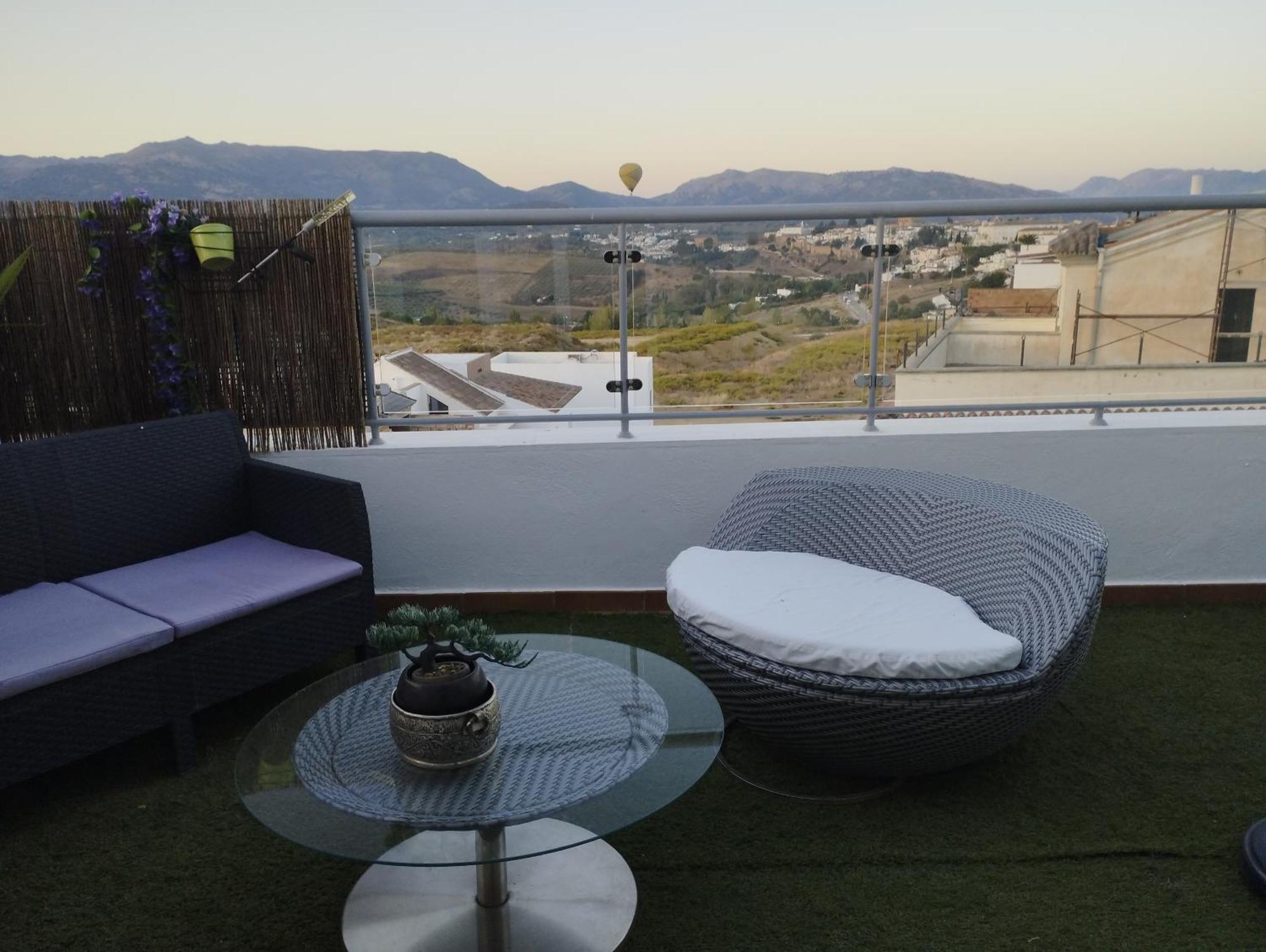 Atico Rilque, Apartamentos Independientes Con Jacuzzi Privado Y Terraza En รอนดา ภายนอก รูปภาพ