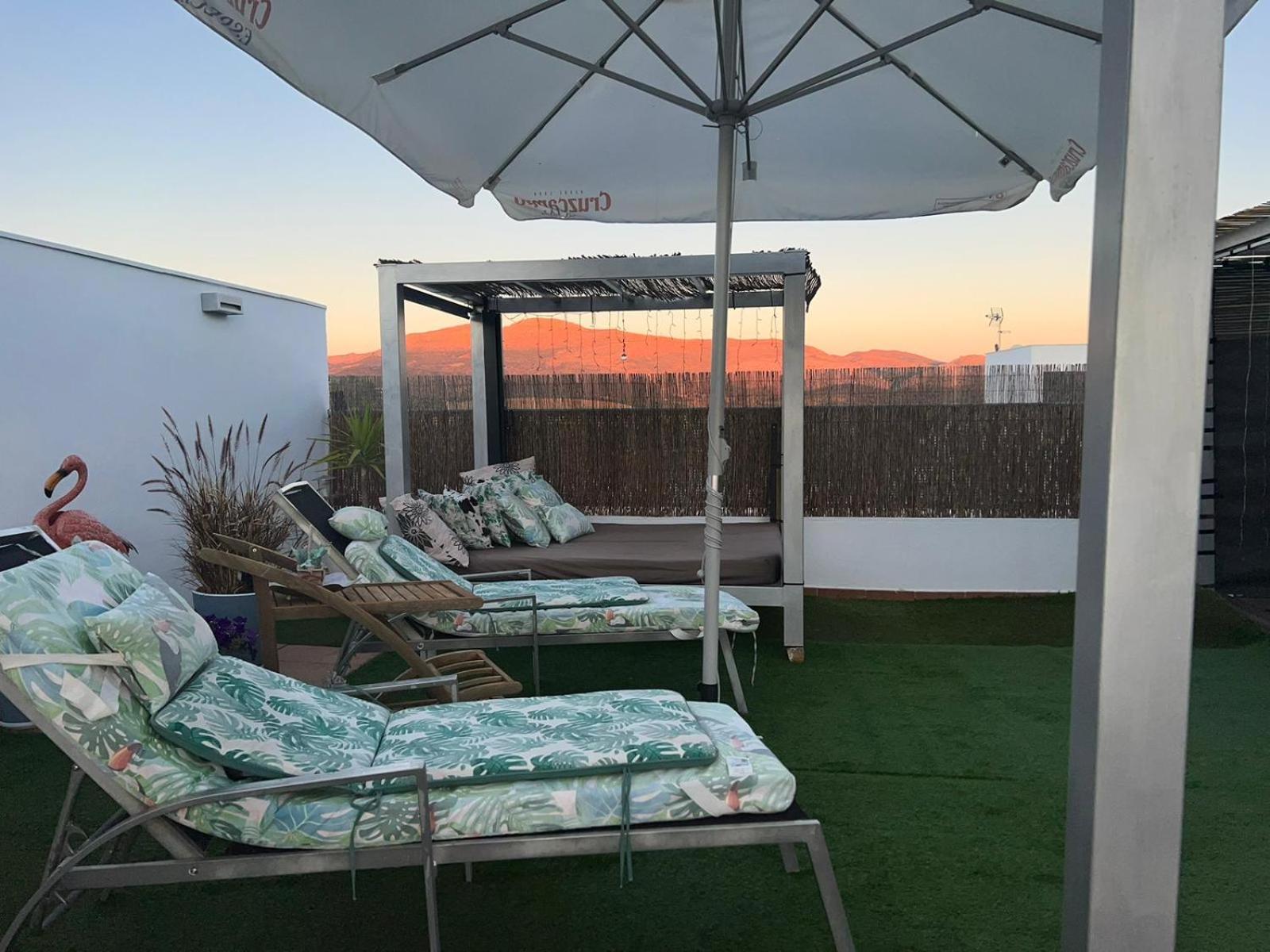 Atico Rilque, Apartamentos Independientes Con Jacuzzi Privado Y Terraza En รอนดา ภายนอก รูปภาพ